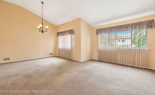 16 Dogwood Ln, Hazlet NJ  07730-1409 exterior