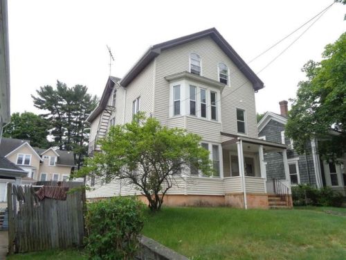 79 Hamlet Ave, Woonsocket, RI 02895-4432