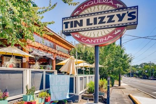 3655 Habersham Rd, Atlanta GA  30305-1142 exterior