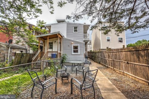 504 Poplar St, Lancaster PA  17603-5235 exterior