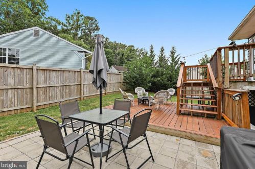 339 Beaghan Dr, Glen Burnie MD 21060-8226 exterior