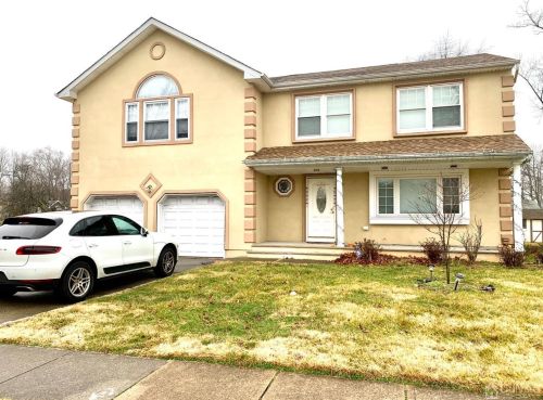 29 Netherwood Cir, Edison NJ  08820-1661 exterior