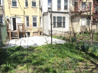 290 Parkside Ave, Brooklyn NY  11226-1479 exterior