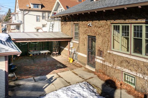 1139 Layton Blvd, Milwaukee WI 53215-1654 exterior