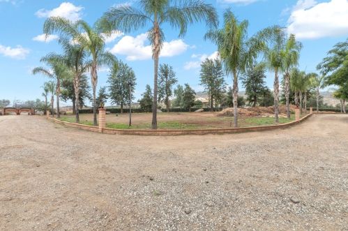 19030 Santa Rosa Mine Rd, Perris CA 92570-7769 exterior