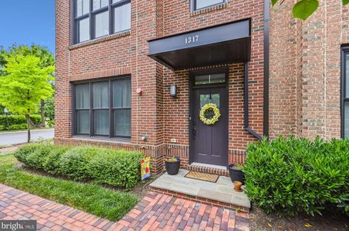 1317 Wilkes St, Alexandria VA  22314-3423 exterior