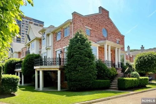 115 Hudson Cv, Edgewater NJ  07020-1478 exterior