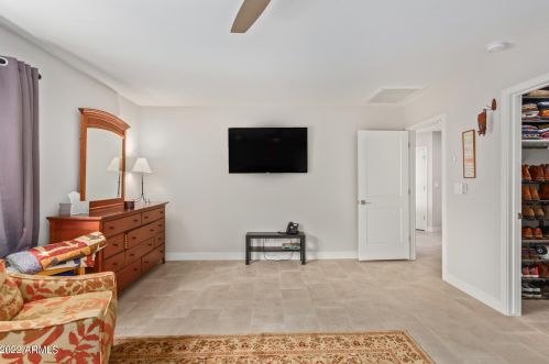 6720 11th St, Phoenix AZ  85014-1028 exterior