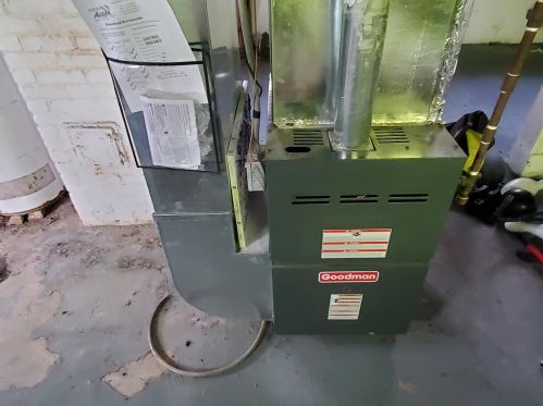 2825 52, Milwaukee WI 53210-1607 exterior