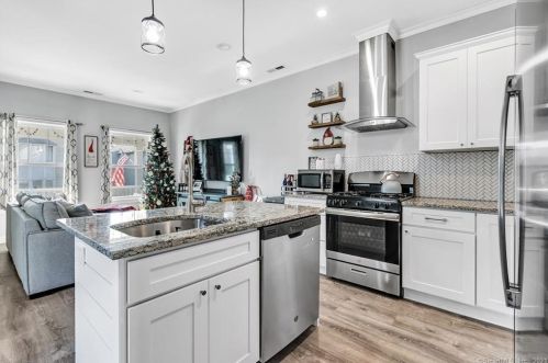 29 Gerard St, Milford CT 06460-7839 exterior