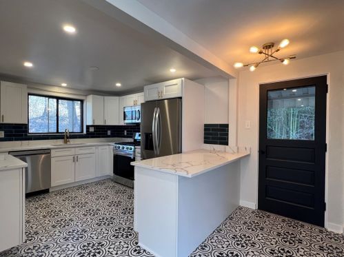 658 Fort Couch Rd, Pittsburgh PA  15241-2060 exterior