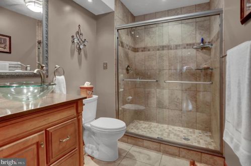 181 Primrose Ln, Hanover PA 17331-5211 exterior