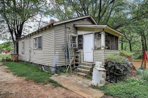 1497 Hancock Ave Ext, Gainesville GA 30501-7215 exterior