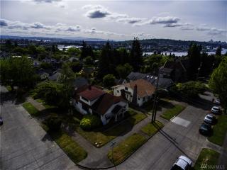 4030 Meridian, Seattle WA  98103-8308 exterior