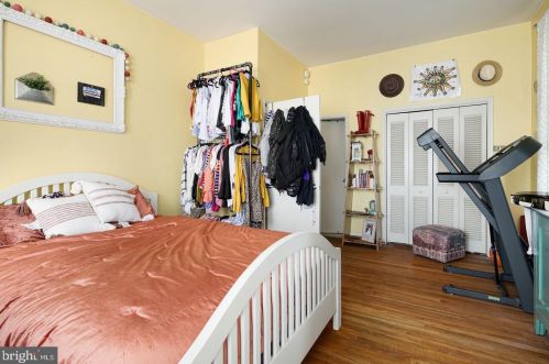 865 26 St, Philadelphia PA 19146-4402 exterior