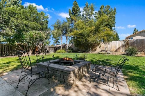 29714 Dawncrest Cir, Temecula CA 92591-1879 exterior