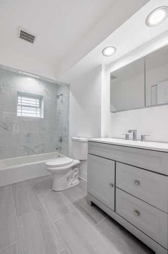 3916 Sayre Ave, Chicago IL  60634-2329 exterior