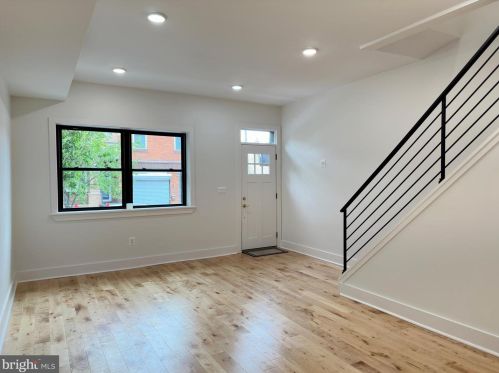 1639 Jackson St, Philadelphia PA 19145-3617 exterior