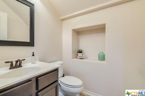 1407 Nicholas Mnr, San Antonio TX 78258-7578 exterior