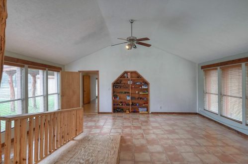 3064 Spg Br Rd, Montgomery TX 77316-2503 exterior