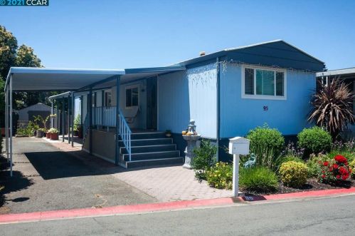 95 A St, Concord, CA 94520-5303