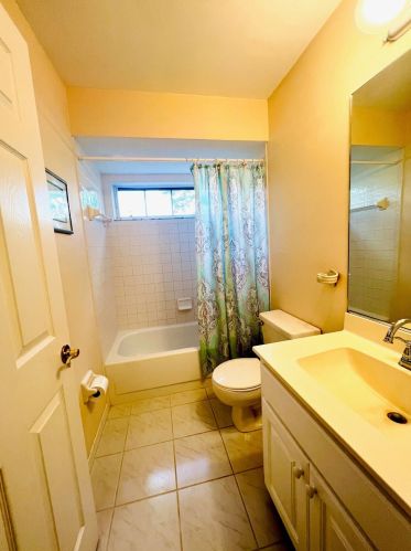 2026 Crowberry Dr, Fort Pierce FL  34983-4675 exterior