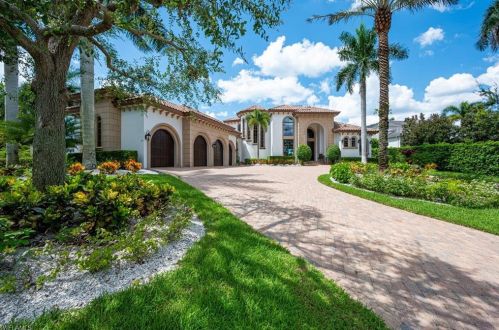 3111 Leeward Ln, Naples FL 34103-4038 exterior
