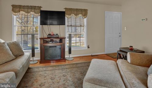 41 Stayman Way, Littlestown PA 17340-1100 exterior