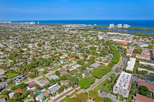 235 20 St, Boca Raton FL 33431-8013 exterior