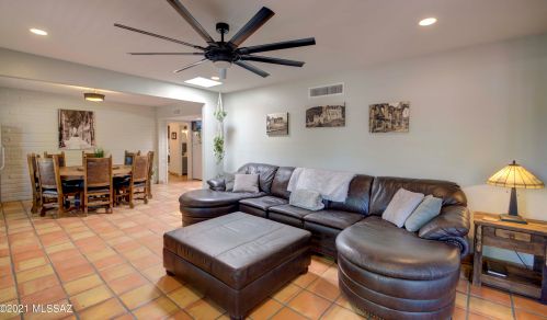 8901 Bears Path Rd, Tucson AZ  85749-8139 exterior