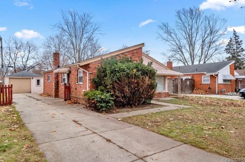 4947 Roosevelt Blvd, Dearborn Heights MI  48125-2538 exterior