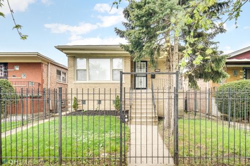 2255 92nd St, Chicago, IL 60617-3839
