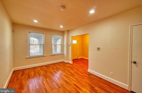 913 Evarts St, Washington DC  20018-1723 exterior