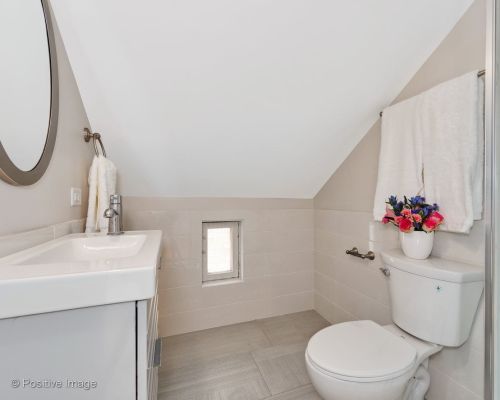 2052 Bingham St, Chicago IL  60647-4032 exterior