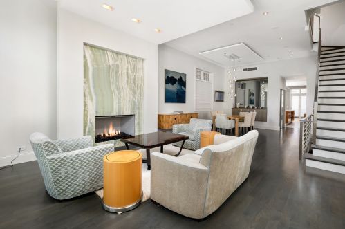 1950 Orch St, Chicago IL 60614-5495 exterior