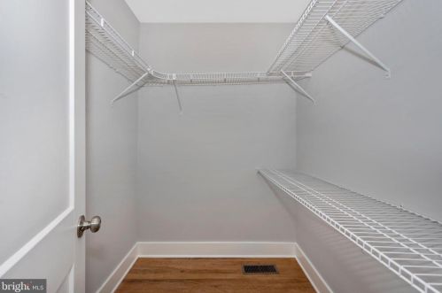 10402 Great Arbor Dr, Rockville MD  20854-4215 exterior