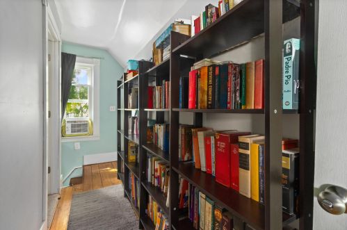 605 Fremont Ave, Grand Rapids MI 49504-5141 exterior