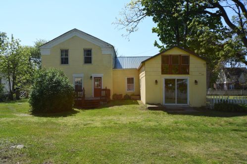 514 Kalamazoo St, Paw Paw MI 49079-1130 exterior