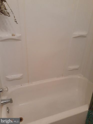 5244 Glenloch St, Philadelphia PA  19124-1510 exterior