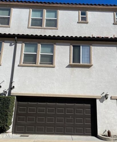 653 A St, Oxnard, CA 93030-4907