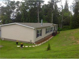 23 Creek Dr, Alexander, NC 28701-9138