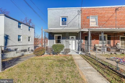 4416 Edson Pl, Washington, DC 20019-4765