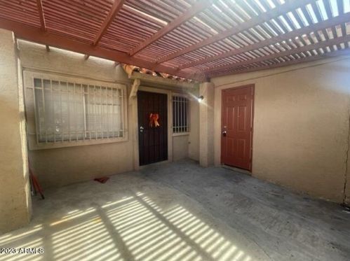 5052 40th Ave, Phoenix, AZ 85019-2891