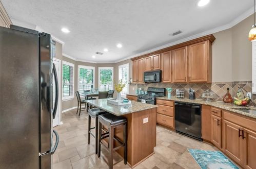 91 Misty Harbor Dr, Montgomery TX 77356-5242 exterior