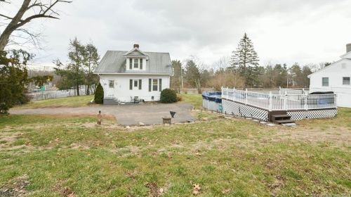 1490 Hartford Tpke, North Haven CT 06473-1245 exterior