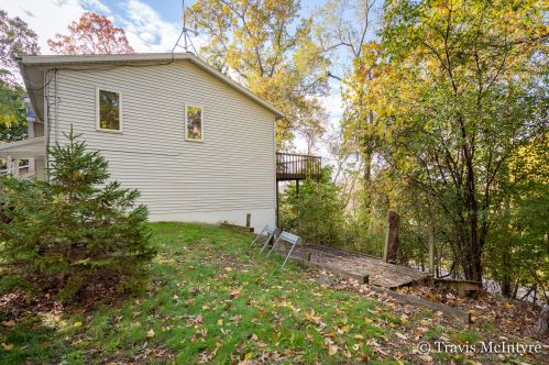 1610 Timberlane Ln, Grand Rapids MI 49505-4441 exterior