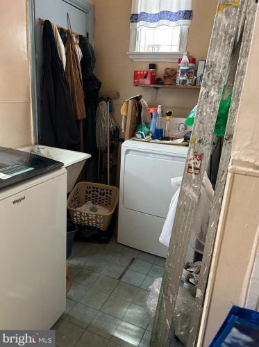 1250 56 St, Philadelphia PA 19143-4003 exterior