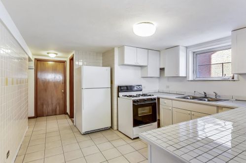 8336 Berwyn Ave, Chicago IL 60656-1430 exterior