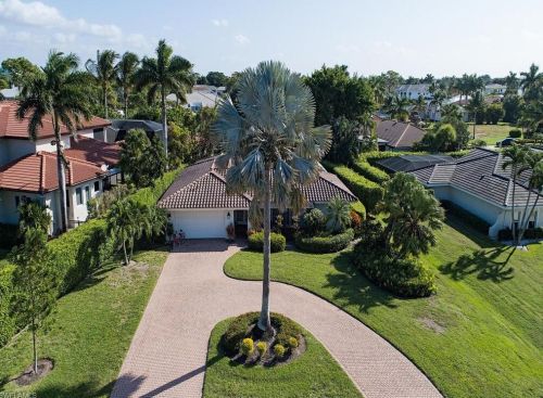 4406 Crayton Rd, Naples FL 34103-8530 exterior