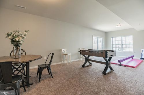 1190 Fairwood Dr, Huntingtown MD 20639-3931 exterior